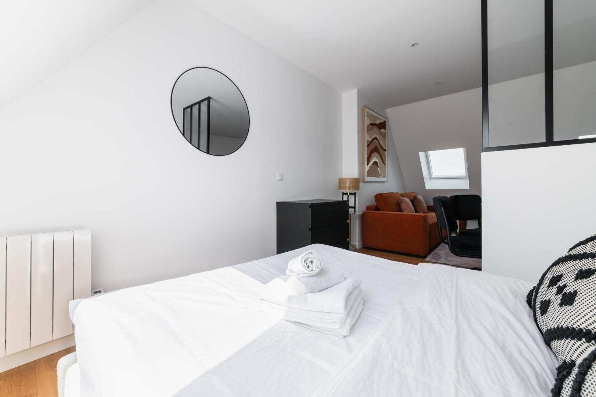 2 Pieces Refait A Neuf Dernier Etage - Paris 19 - 4P - Flat-Guest Exterior foto