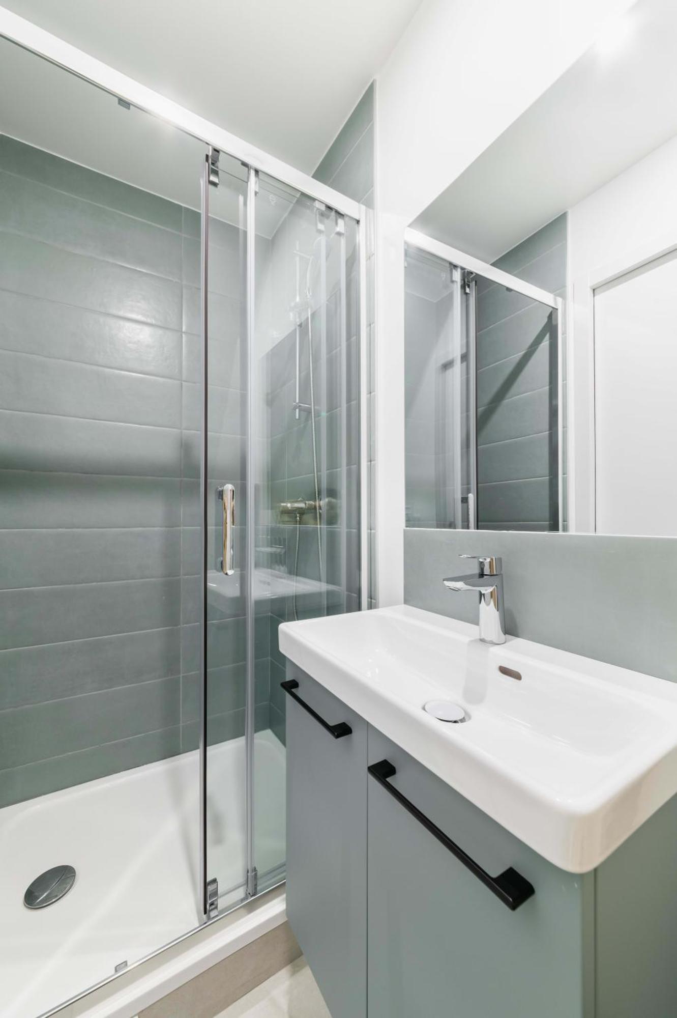 2 Pieces Refait A Neuf Dernier Etage - Paris 19 - 4P - Flat-Guest Exterior foto